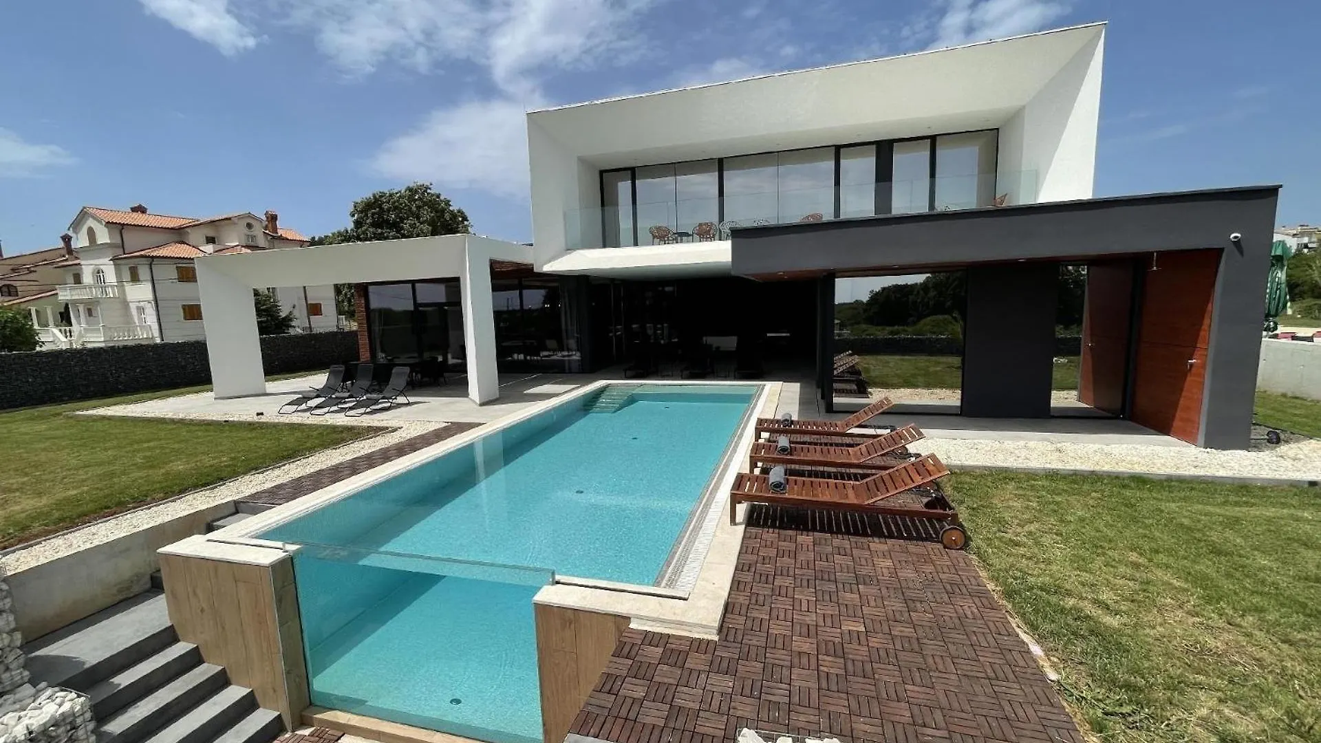 Ferienhaus Mit Privatpool Fuer 10 Personen Ca 250 Qm In Liznjan, Istrien Suedkueste Von Istrien 0*, Liznjan Croatia
